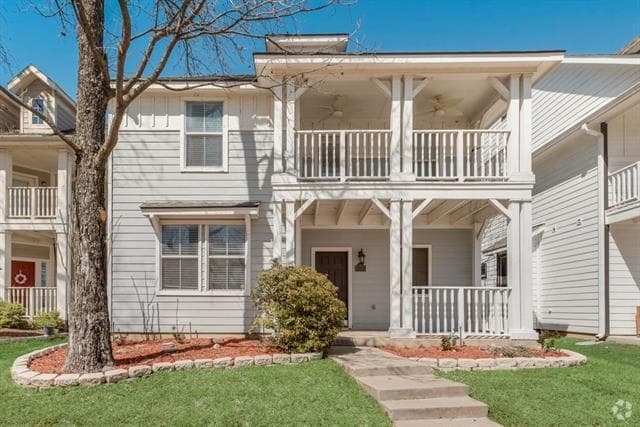 Building Photo - 9913 Lexington Dr Rental