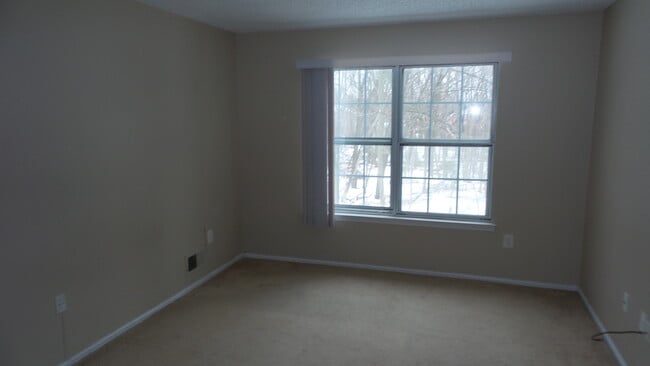 second bedroom - 103 Secretariat Ct Unit 103 Secretariat Court