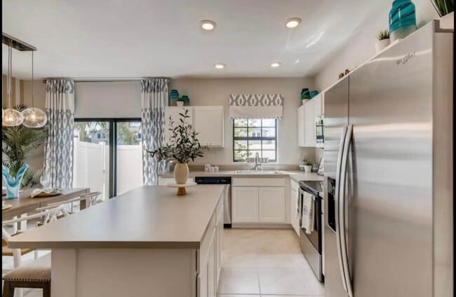 Photo - 1116 SW 7th Ct