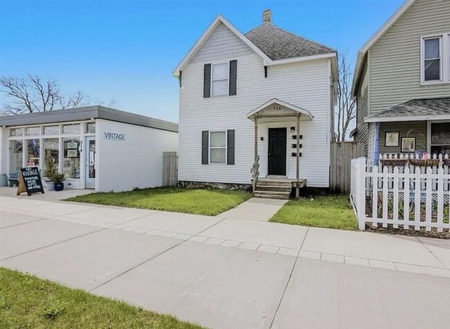 Photo - 514 E Eighth St Unidad 2