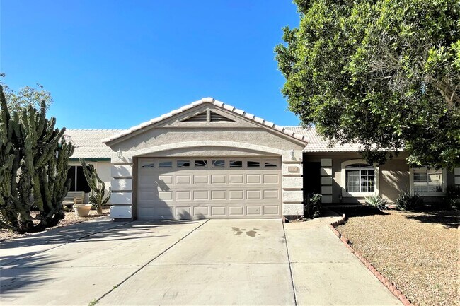 8934 W Encanto Blvd - 8934 W Encanto Blvd