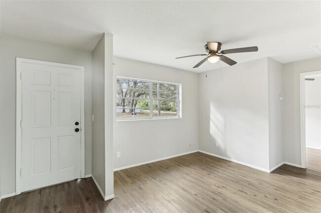 Photo - 7711 Amherst St