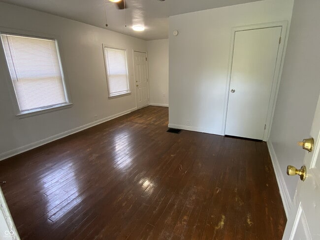 Photo - 623 N Tibbs Ave