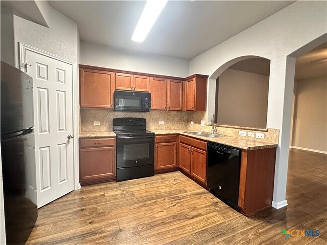 Photo - 417 Capistrano Dr