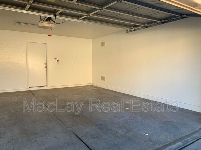 Photo - 5809 E Hampton Ave