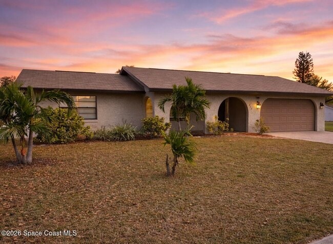 Building Photo - 472 Newfound Harbor Dr