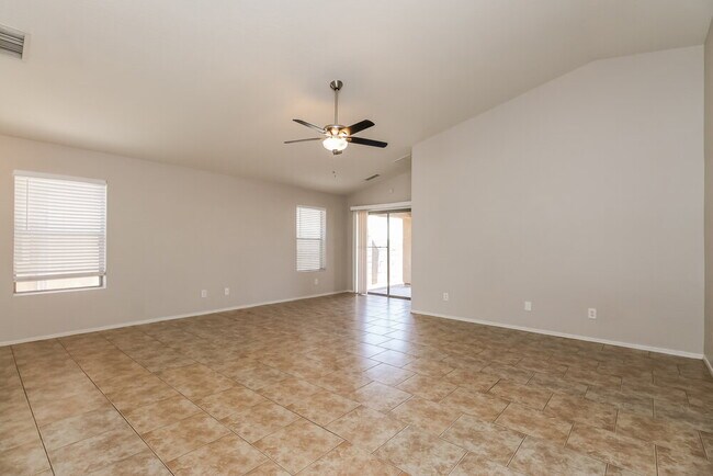 Photo - 8556 W Sonora St