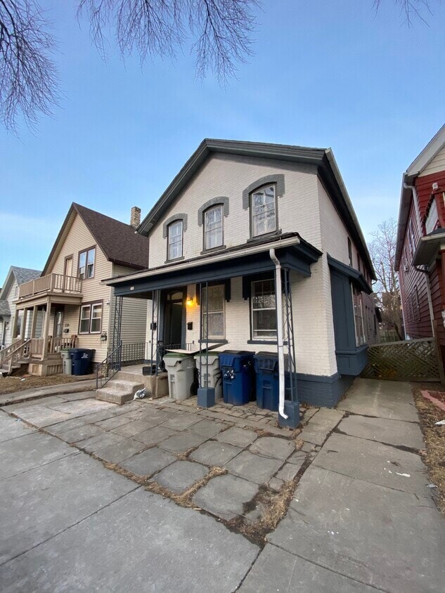 Photo - 738 S 25th St House Unit Upper