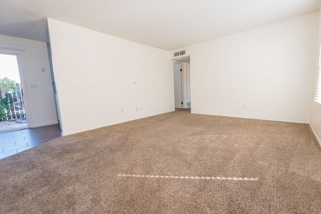 Photo - Cozy Condo! 2 Bedroom, 1 Bath, Washer & Dr...