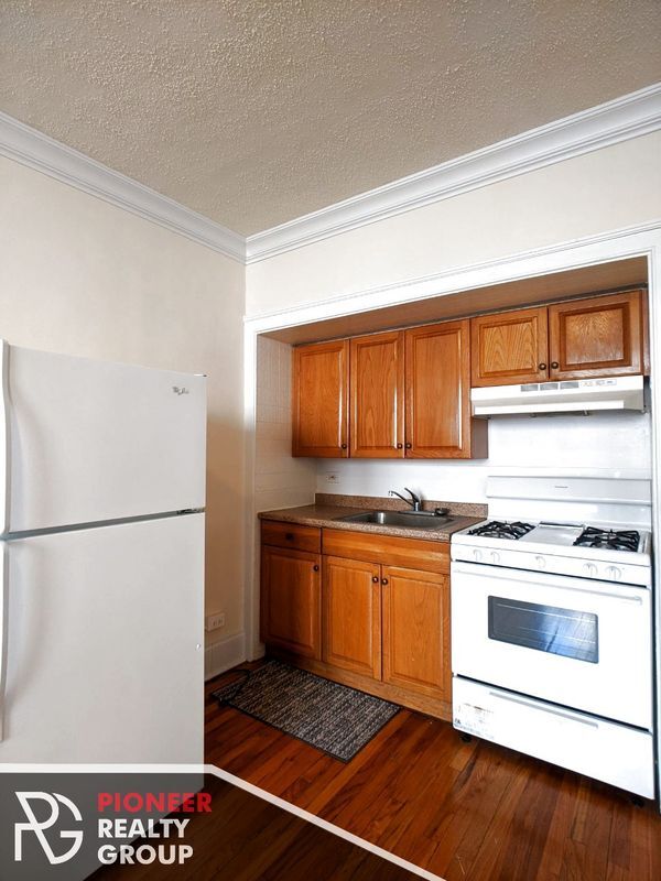 Photo - 2715 N Milwaukee Ave Unit 303