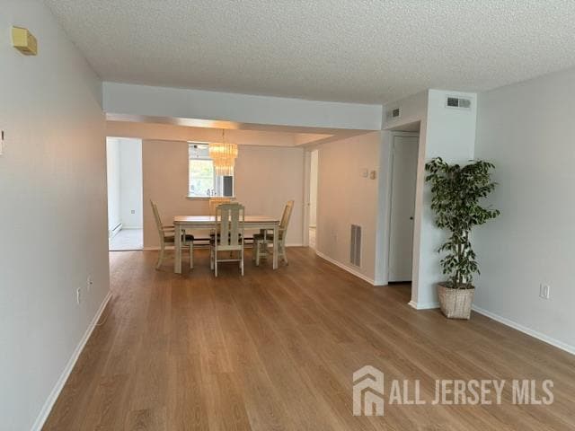 Photo - 525 Belford Rd