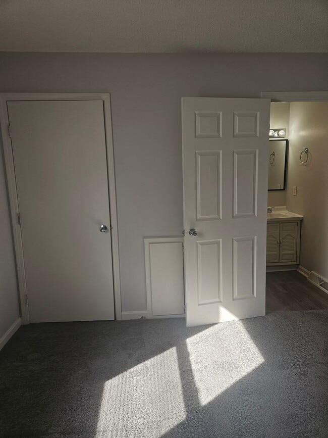 Photo - Green Valley Apartments Unit Apt #31