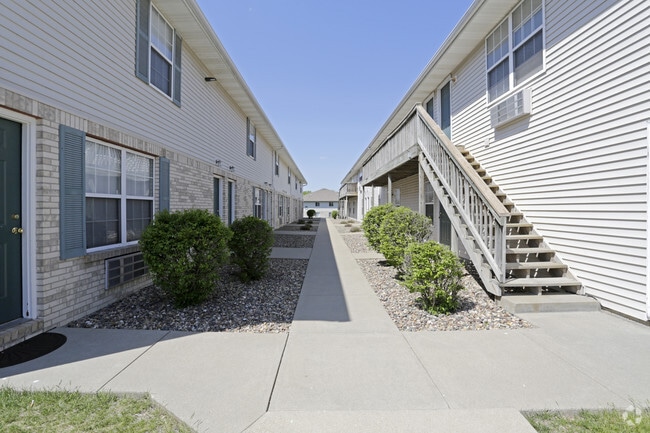 1-7 Keisha Drive