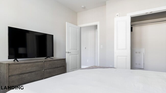 Photo - 3005 Chestnut Grv Ln Unit 1207