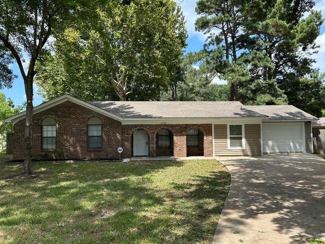 Building Photo - Charming 3BR/1.5BA Horn Lake Home | Hardwood Floors, 1-Car Garage & Quiet Cove