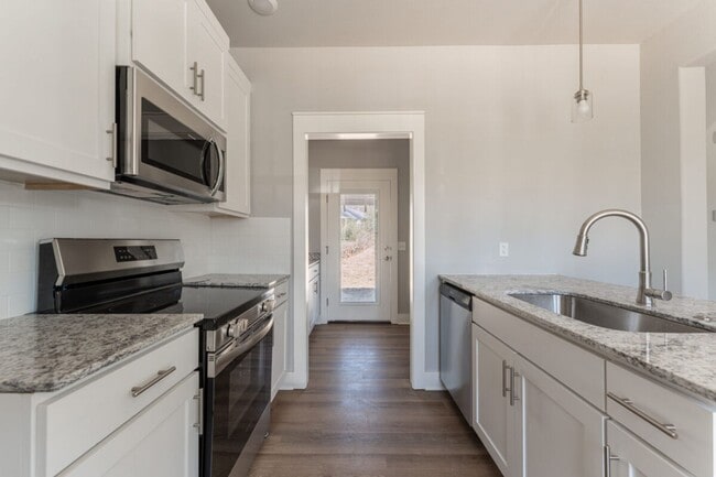 Photo - 2 BR/1.5 BA in the Willow Bend S/D