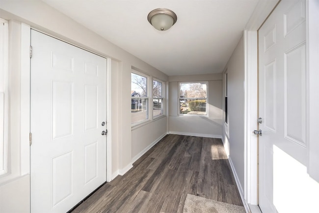 Photo - 1332 E Sheridan Ave