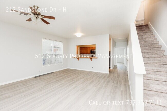 Photo - 212 Sandstone Dr Unit H