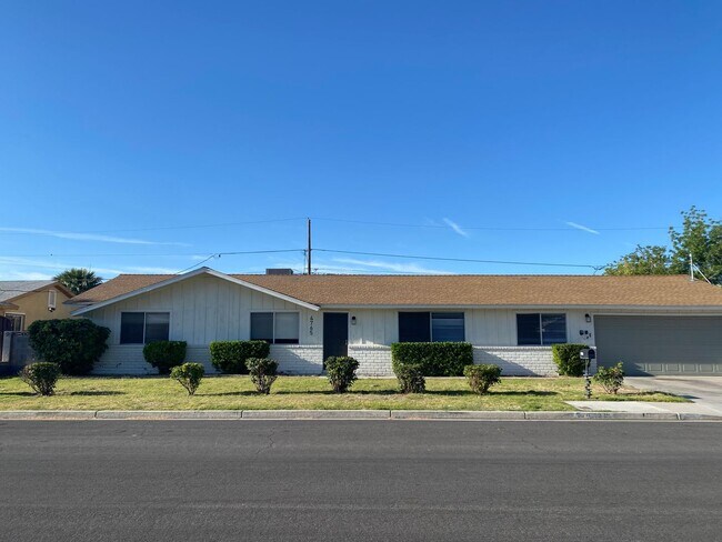 Photo - 4765 E Mohave Ave