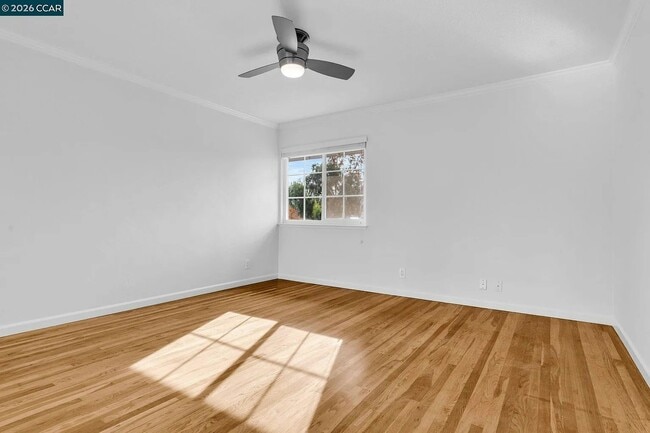 Photo - 648 Brookfield Dr