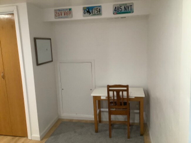 Photo - 1209 B Harney St