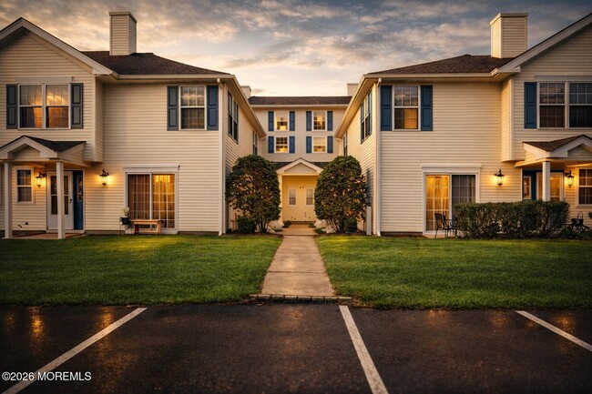 Photo - 1143 Roseberry Ct