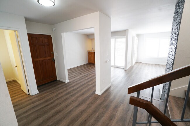 Living room, Den - 712 Vallejo Villas