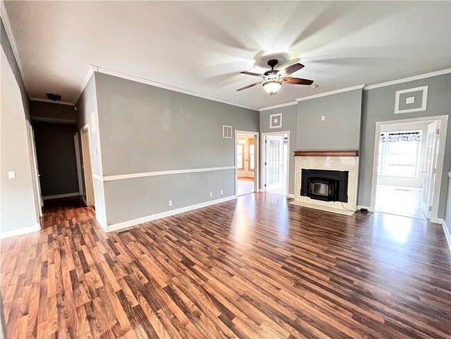 Photo - 95 Bassingham Dr