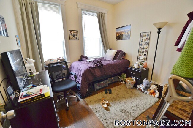 Photo - 105 Peterborough St Unidad 21