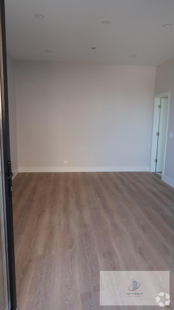 Building Photo - 5071 N Northwest Hwy Rental