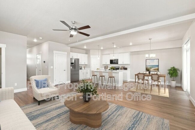 Photo - 582 NE Alderwood Dr