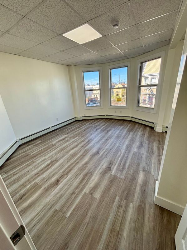 Photo - 7 Franklin Ave