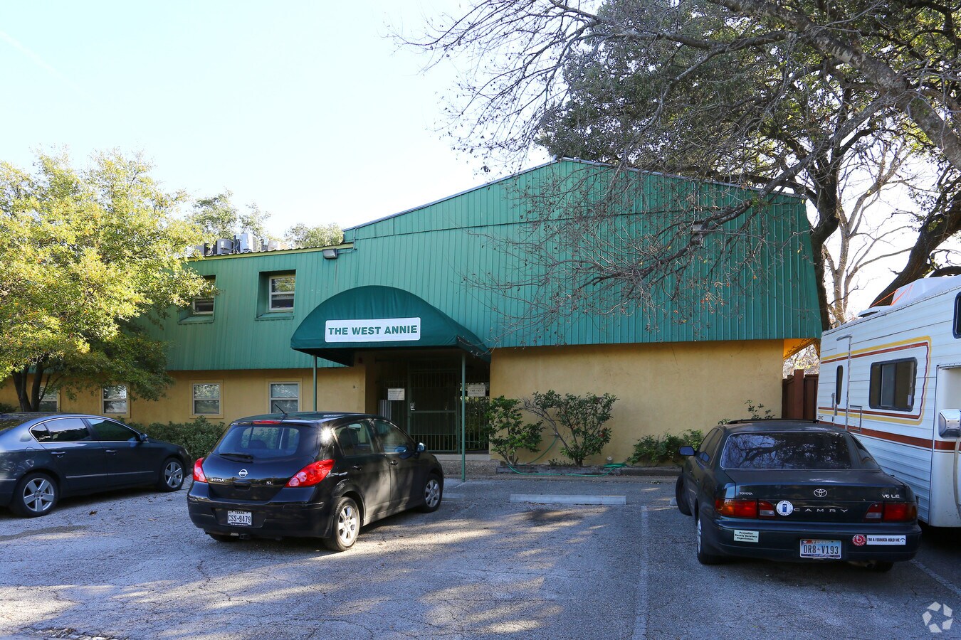 Photo - West Annie Apartments