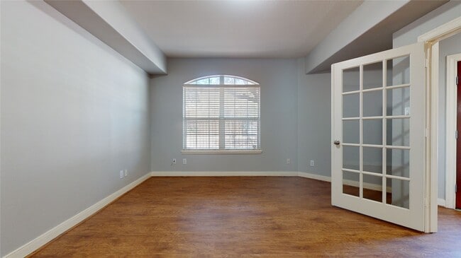 Building Photo - 328 Malone St Rental
