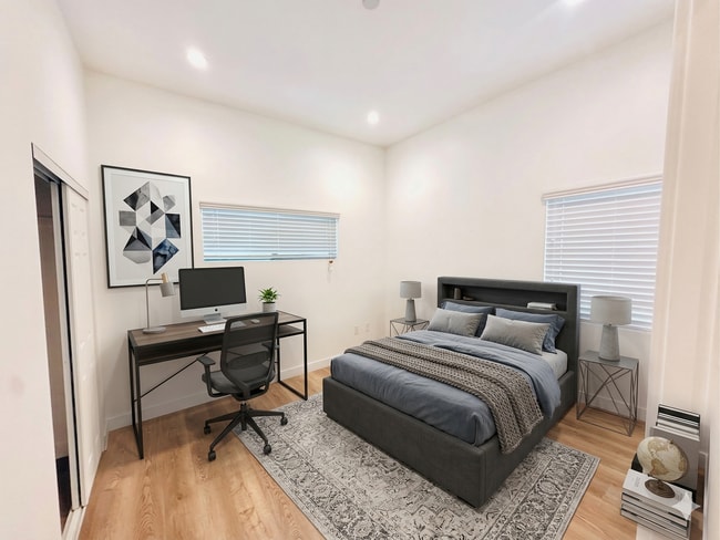 Photo - 25200 Frampton Ave Unit #1/4