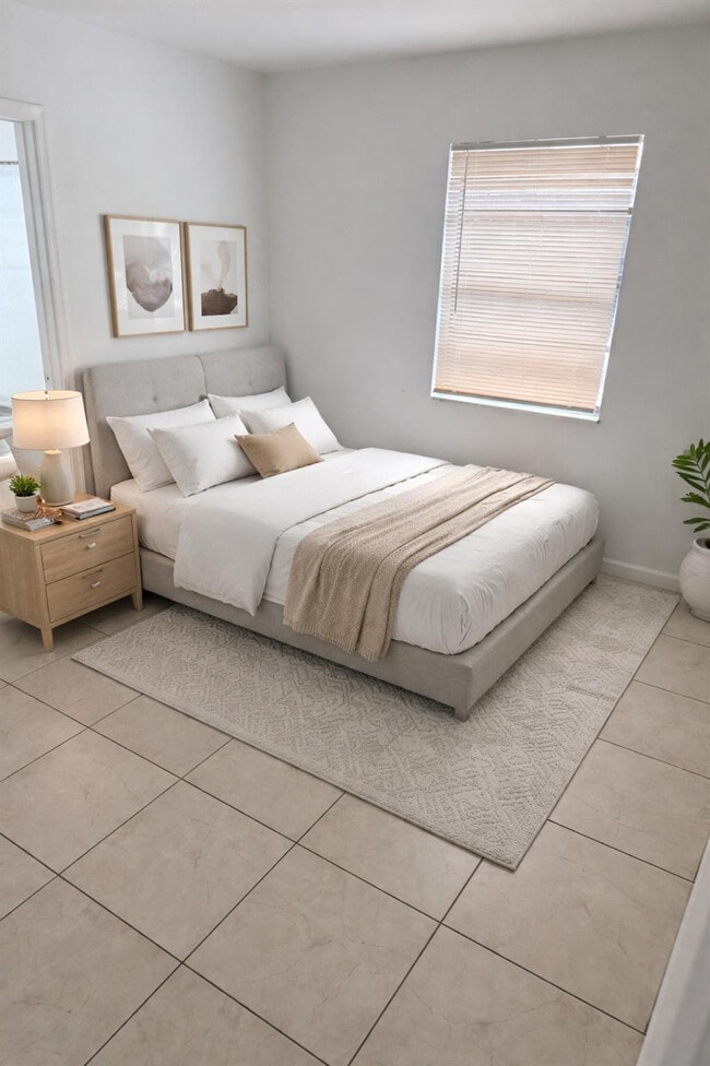 Photo - 218 NW 9th Ave