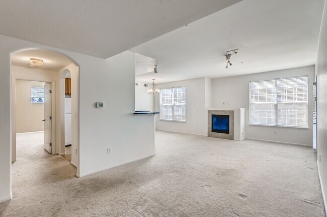 Photo - 1450 Blue Sky Way Unidad 12-208