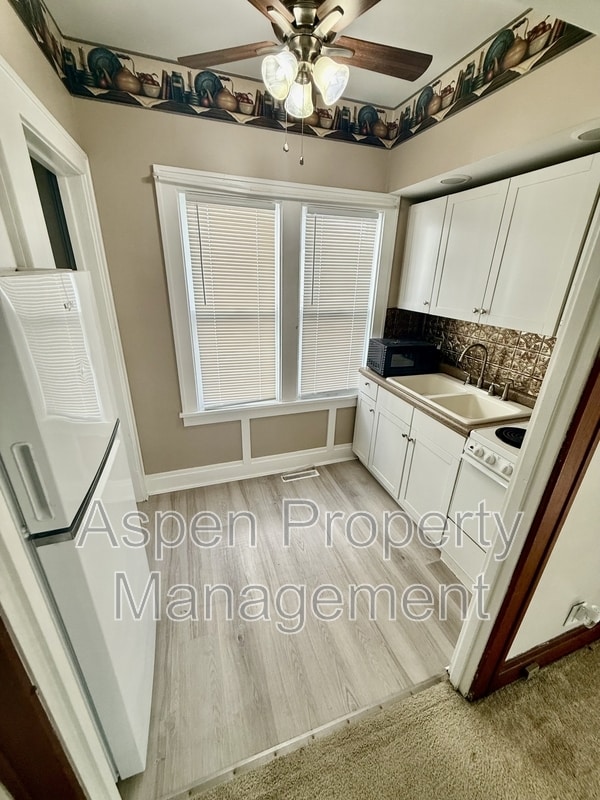 Photo - 728 Sweeny Ave