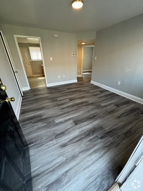 Building Photo - 2100 Phaup St Unit 2 bedroom Rental