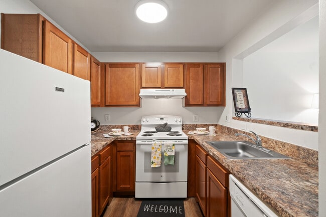 Photo - Woodside Village 55+ Apartments