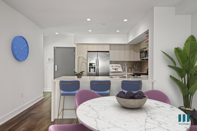 Cocina con electrodomésticos de acero inoxidable - Colby Missouri by Wiseman