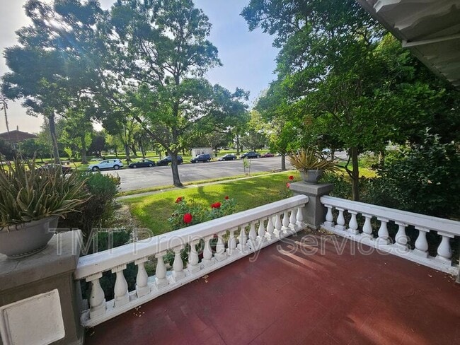 Photo - 1214 N Pershing Ave