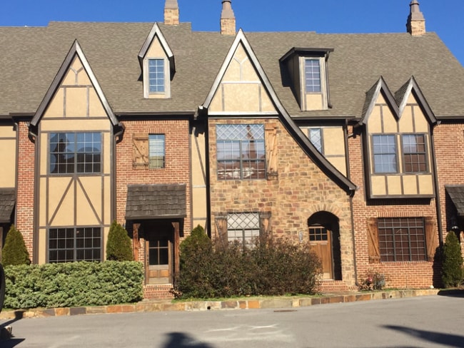 Photo - 1362 Essex Manor Cir