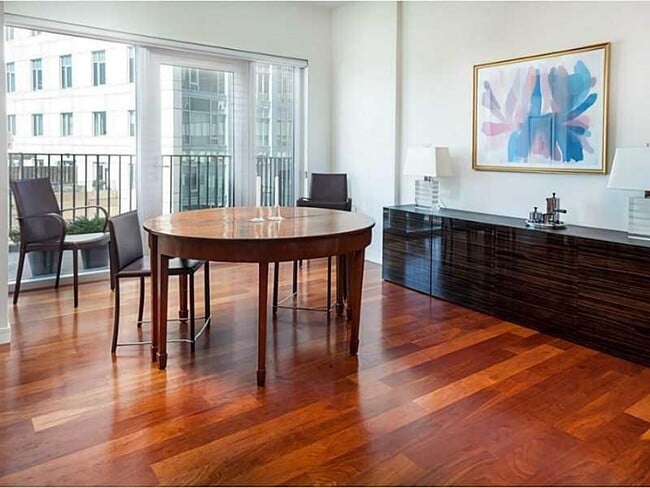 Photo - 100 W Exchange St