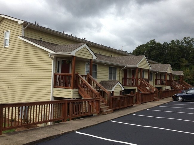 River's Edge - River's Edge Apartments