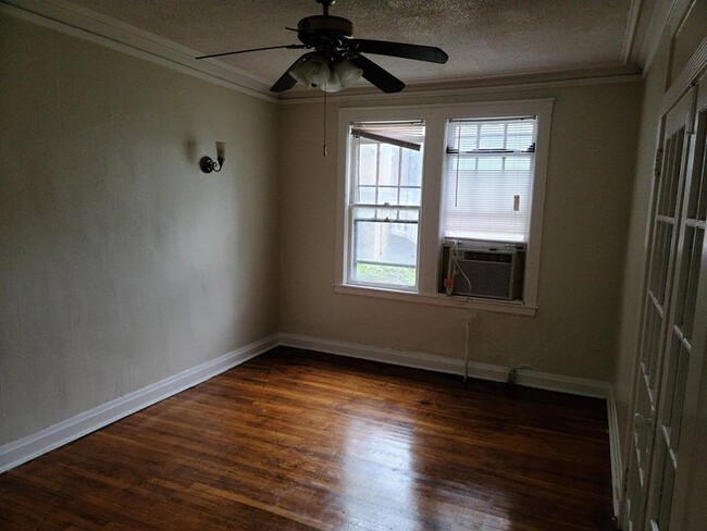 Photo - 244 S Cleveland St