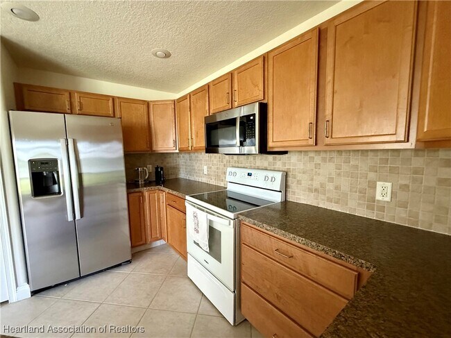 Photo - 3208 Pointe Ave