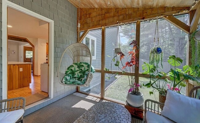 Photo - For Rent: Charming 3-Bedroom Home in Bartl...