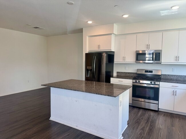 Photo - 5208 Surfwalk Wy