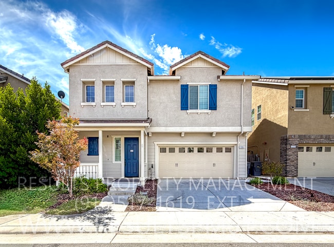 Photo - 1280 Goldenrod Way